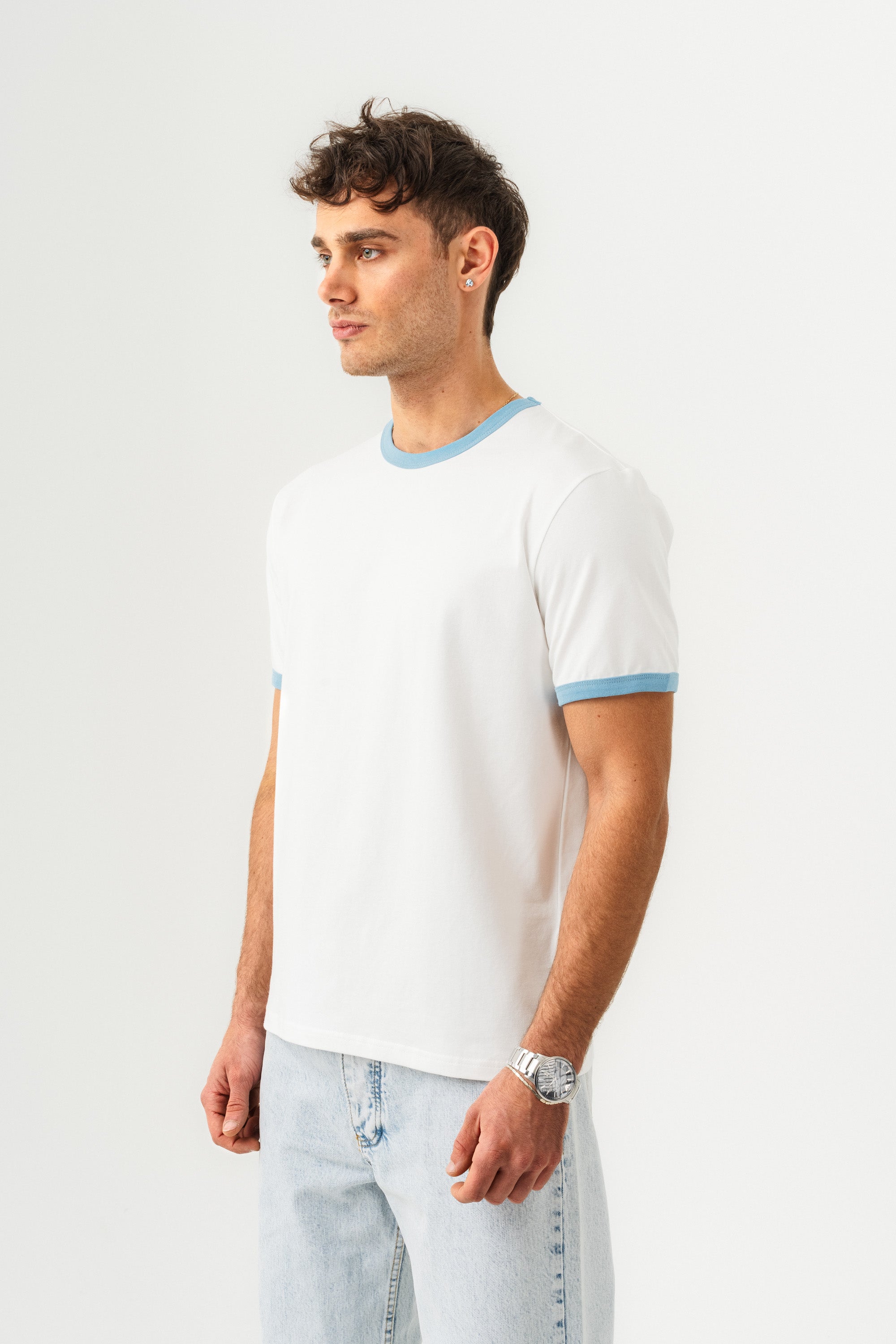 UNISEX YAKA KOL YIKAMA DETAYLI REGULAR FIT BASIC TİŞÖRT