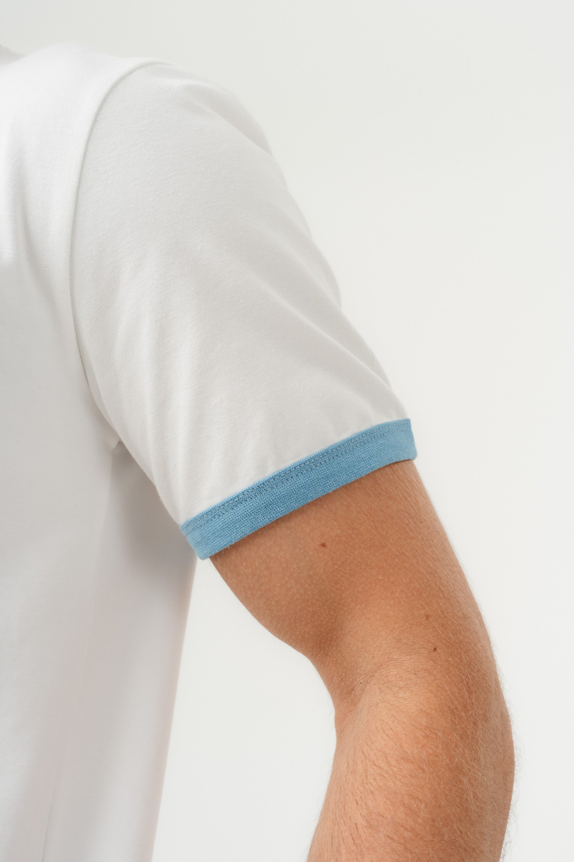 UNISEX YAKA KOL YIKAMA DETAYLI REGULAR FIT BASIC TİŞÖRT-7