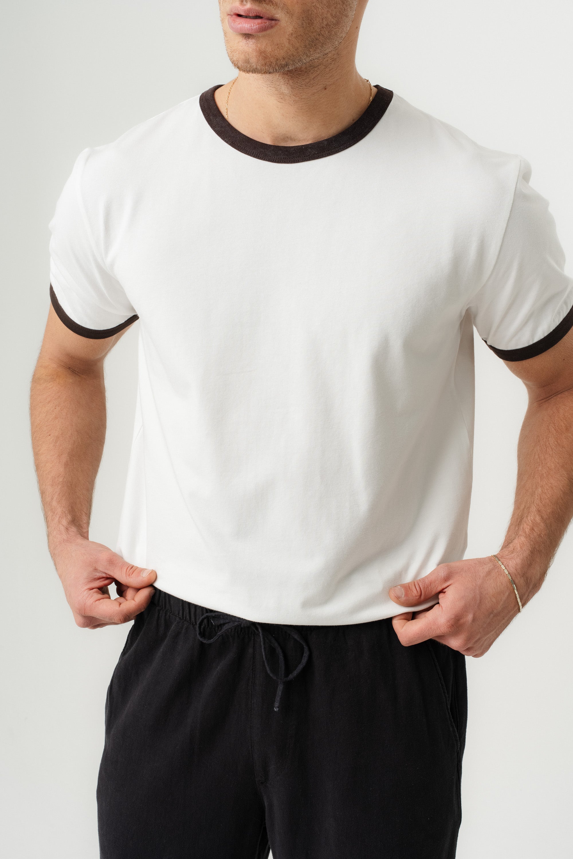 UNISEX YAKA KOL YIKAMA DETAYLI REGULAR FIT BASIC TİŞÖRT BEYAZ-KAHVE-5