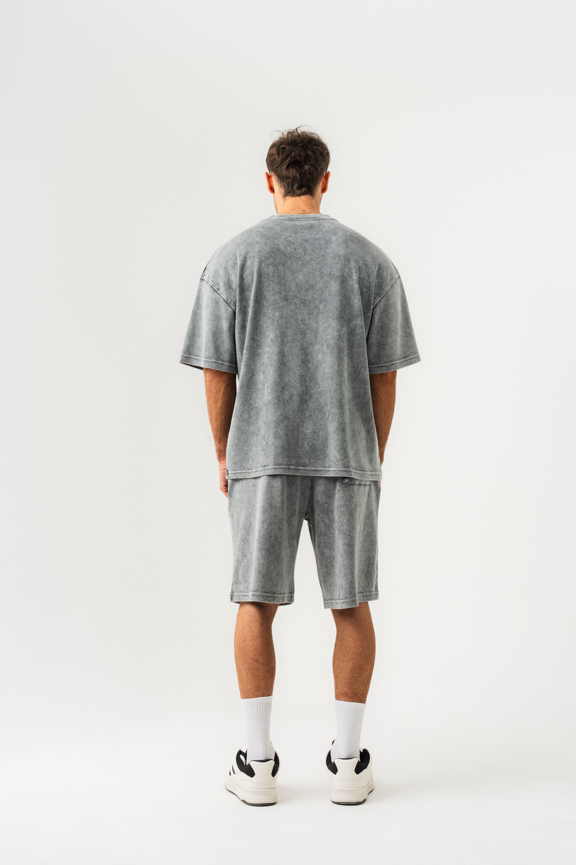 BORZ Soluk Efektli Oversize Kalıp T-shirt ve Şort Takımı-2