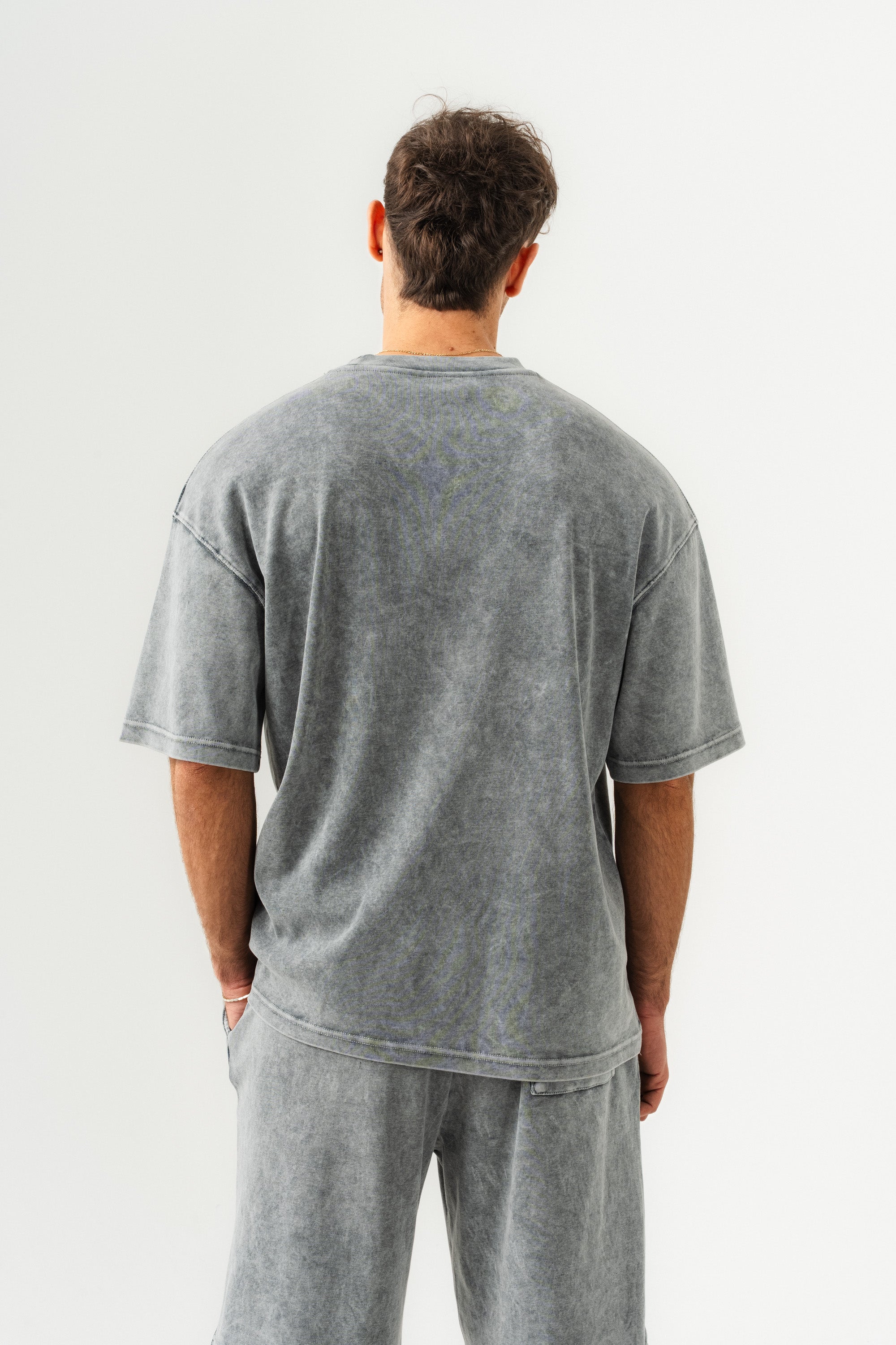 BORZ Soluk Efektli Oversize Kalıp T-shirt ve Şort Takımı-9