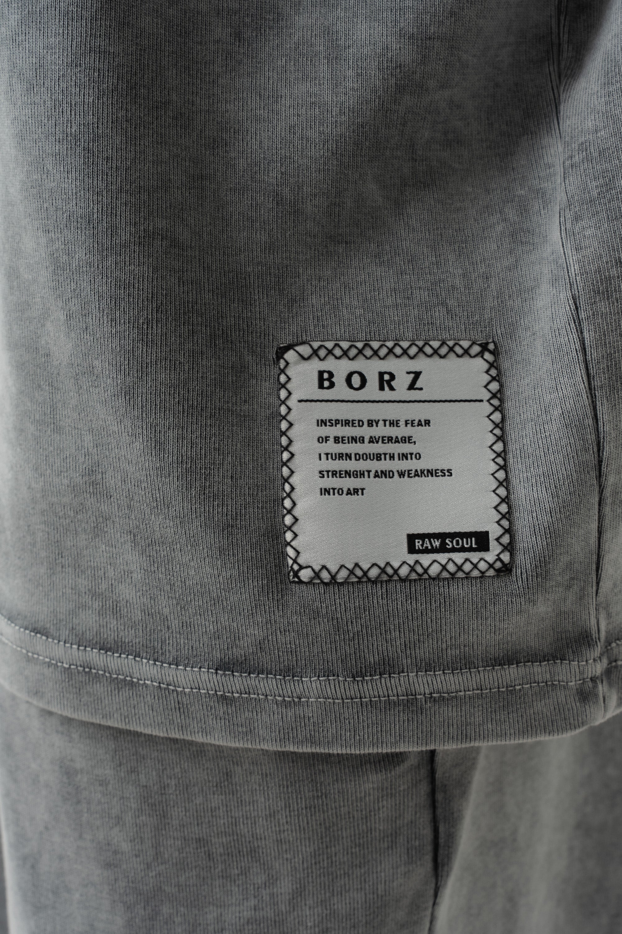 BORZ Soluk Efektli Oversize Kalıp T-shirt ve Şort Takımı-6