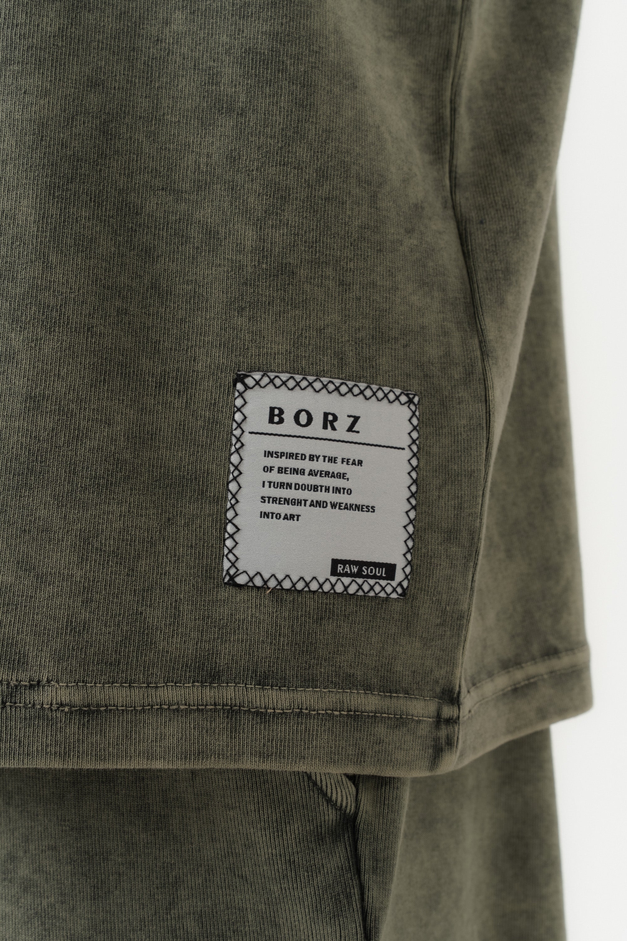 BORZ Soluk Efektli Oversize Kalıp T-shirt ve Şort Takımı-6