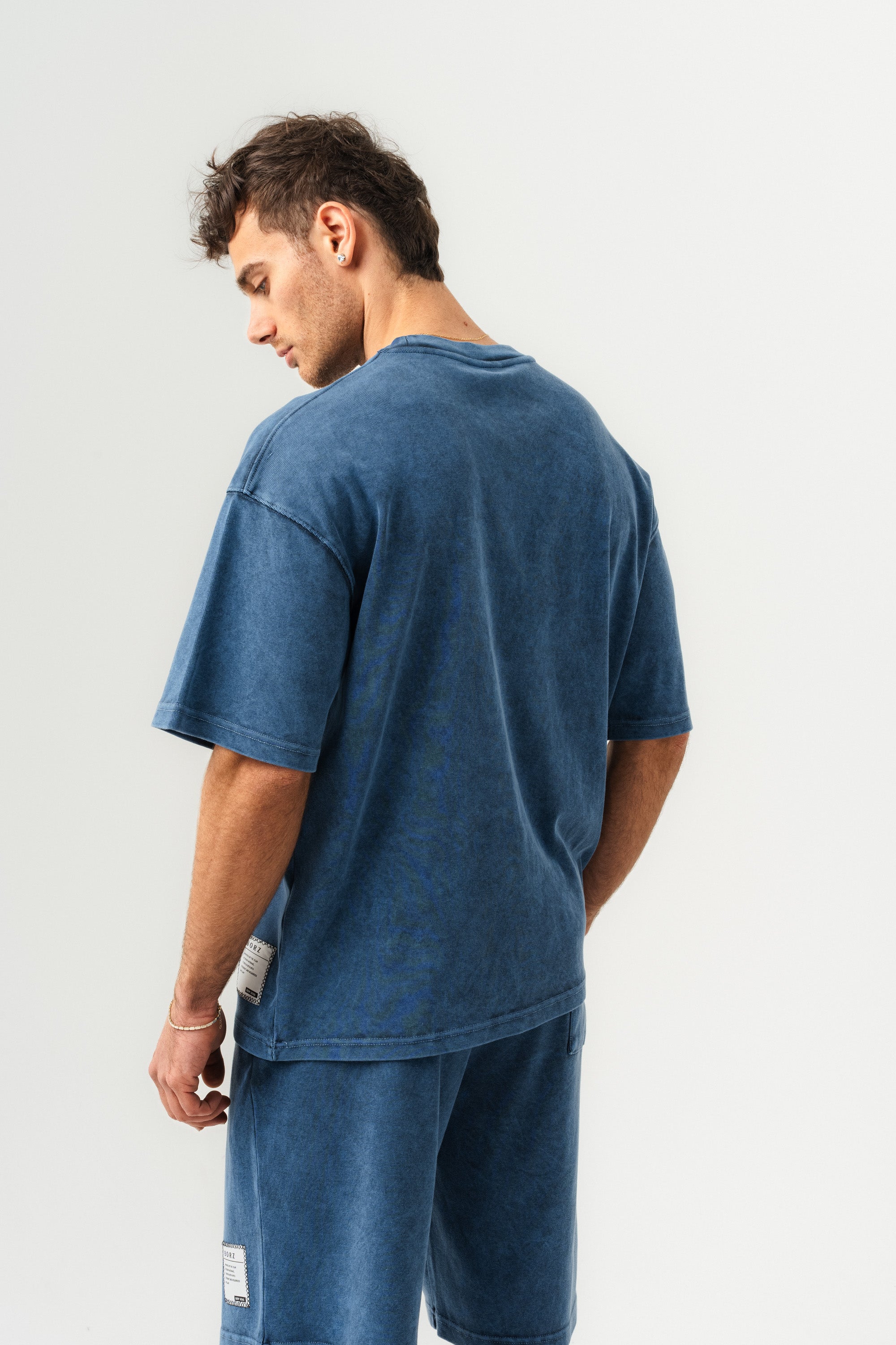 BORZ Soluk Efektli Oversize Kalıp T-shirt ve Şort Takımı-4