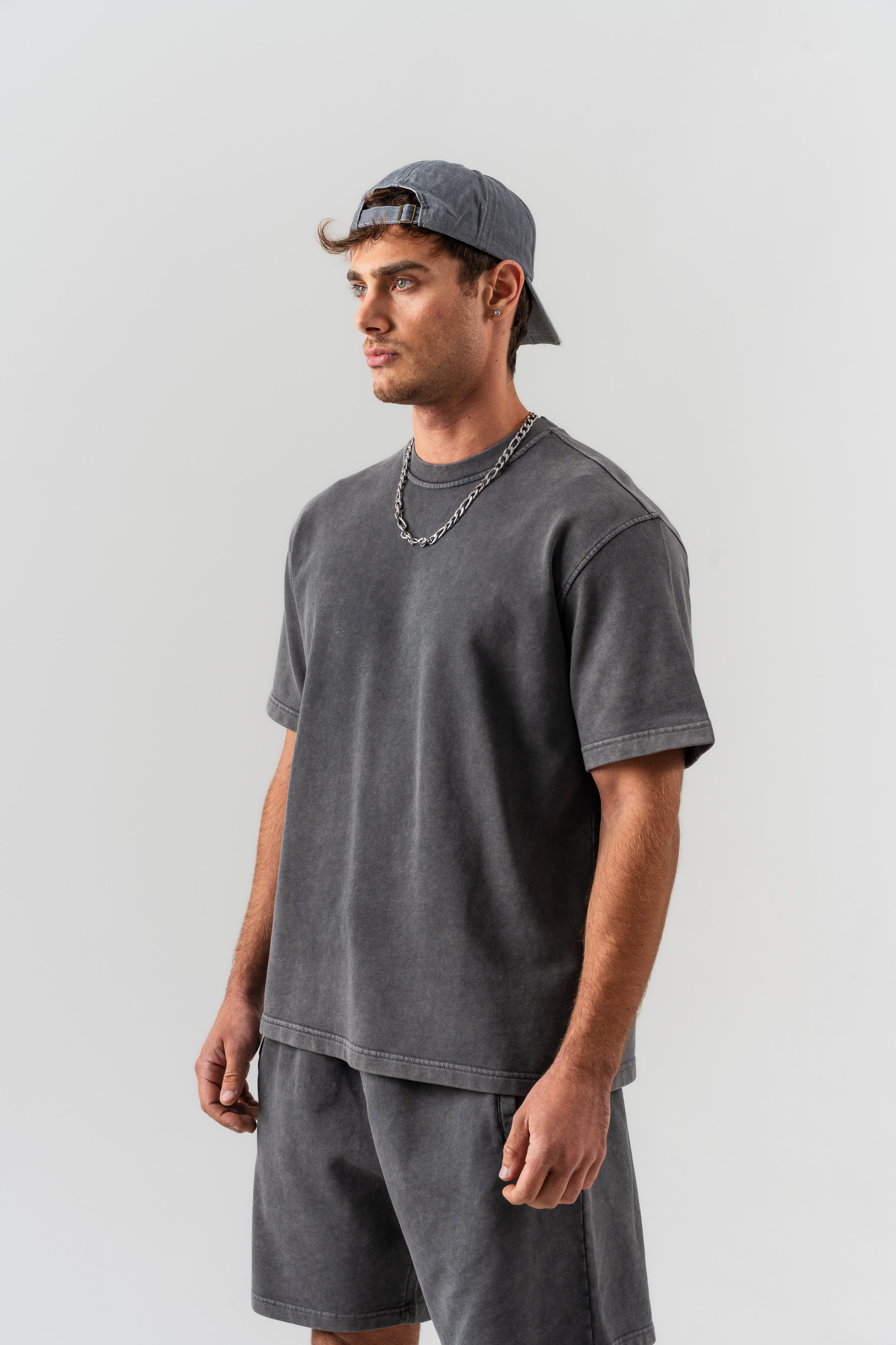 BORZ Yıkamalı Oversize T-shirt ve Şort Takımı - Siyah-3
