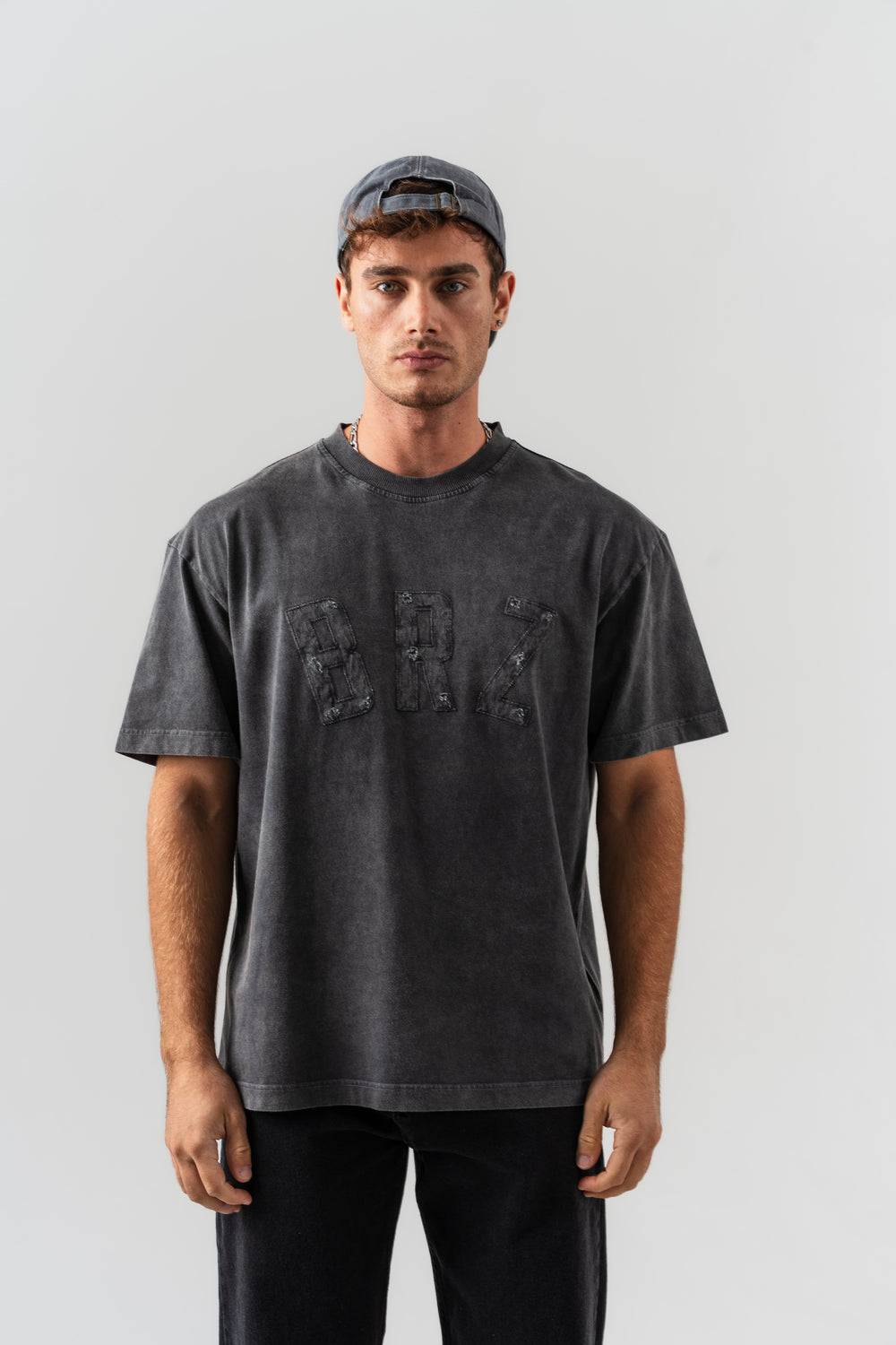 BORZ Aplike Nakışlı Oversize Kalıp Bisiklet Yaka T-shirt - Siyah