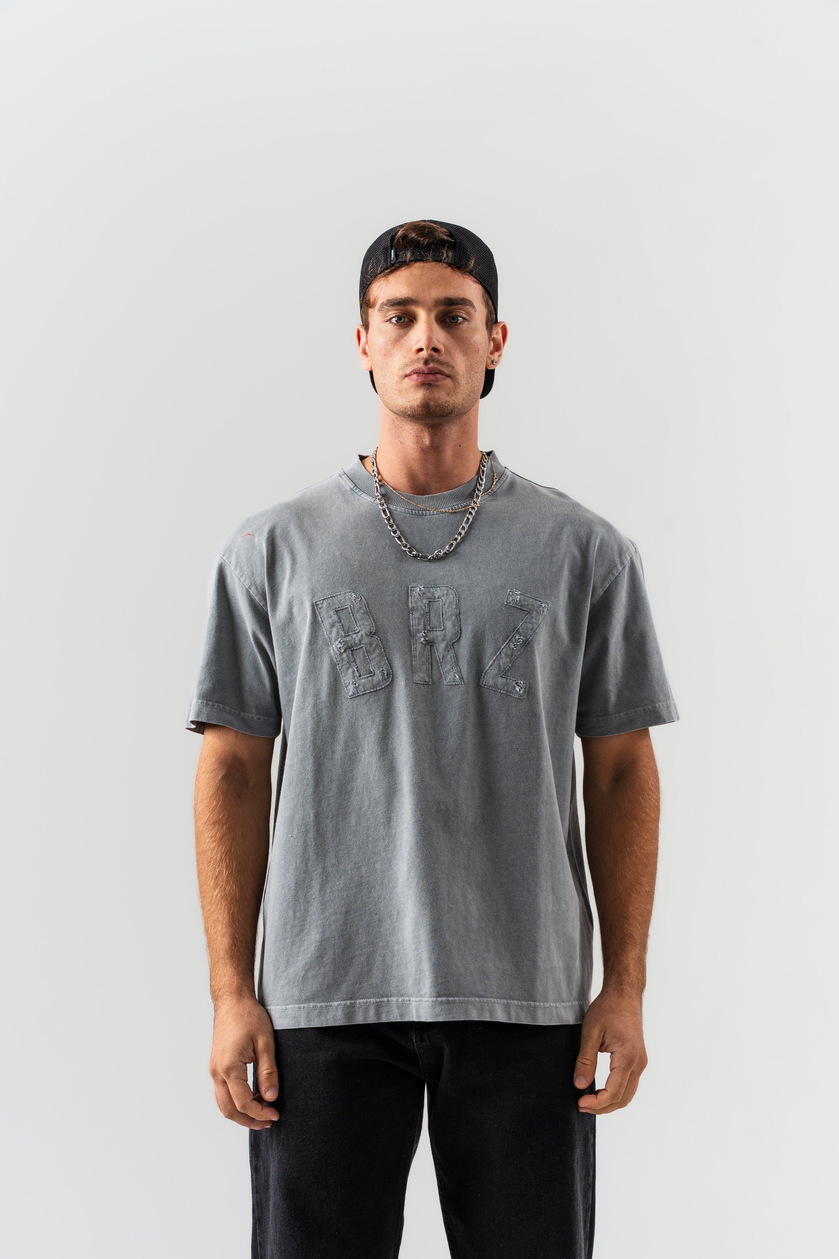 BORZ Aplike Nakışlı Oversize Kalıp Bisiklet Yaka T-shirt - Gri