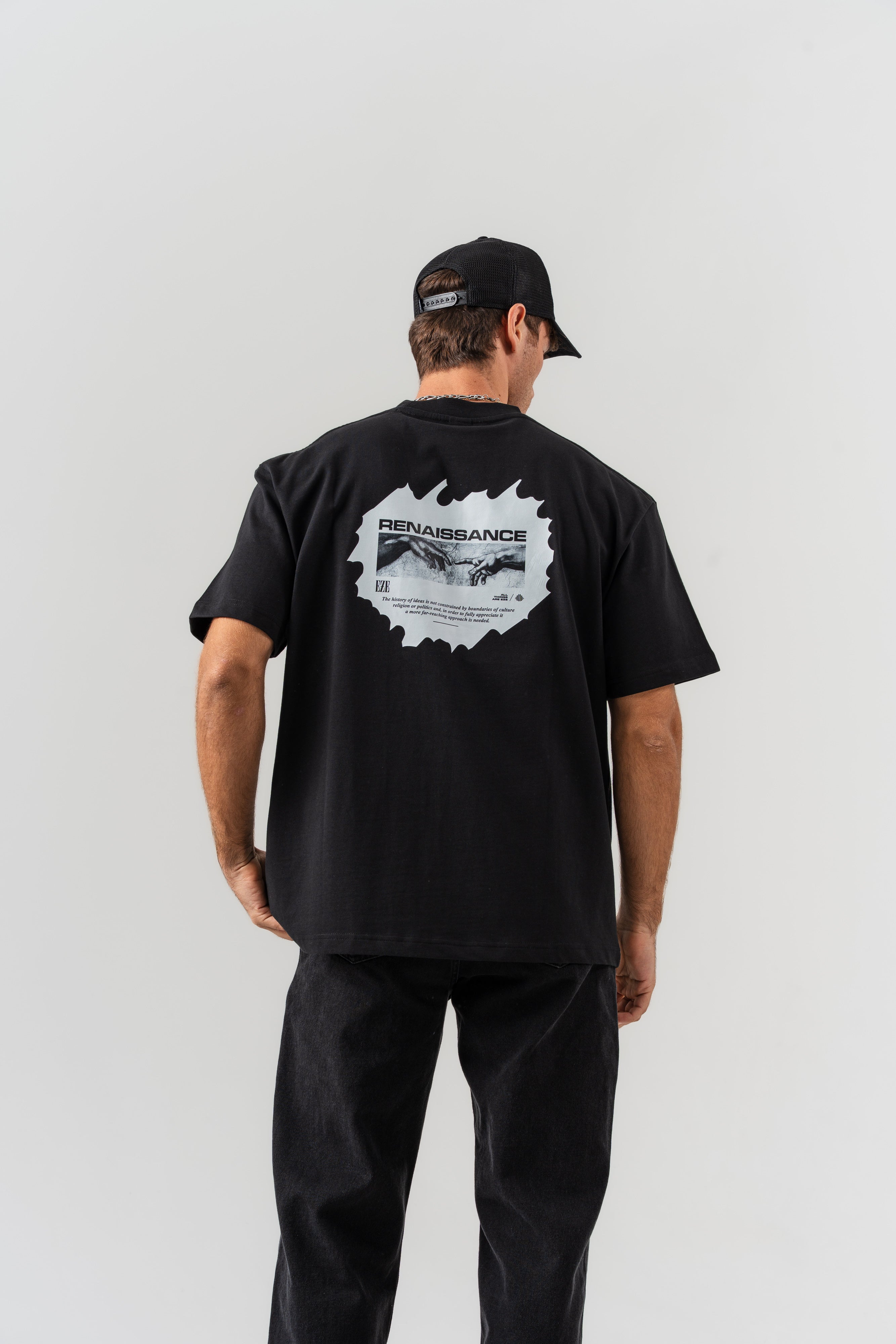 BORZ Renaissance Sırt Baskılı Oversize Kalıp T-shirt - Siyah