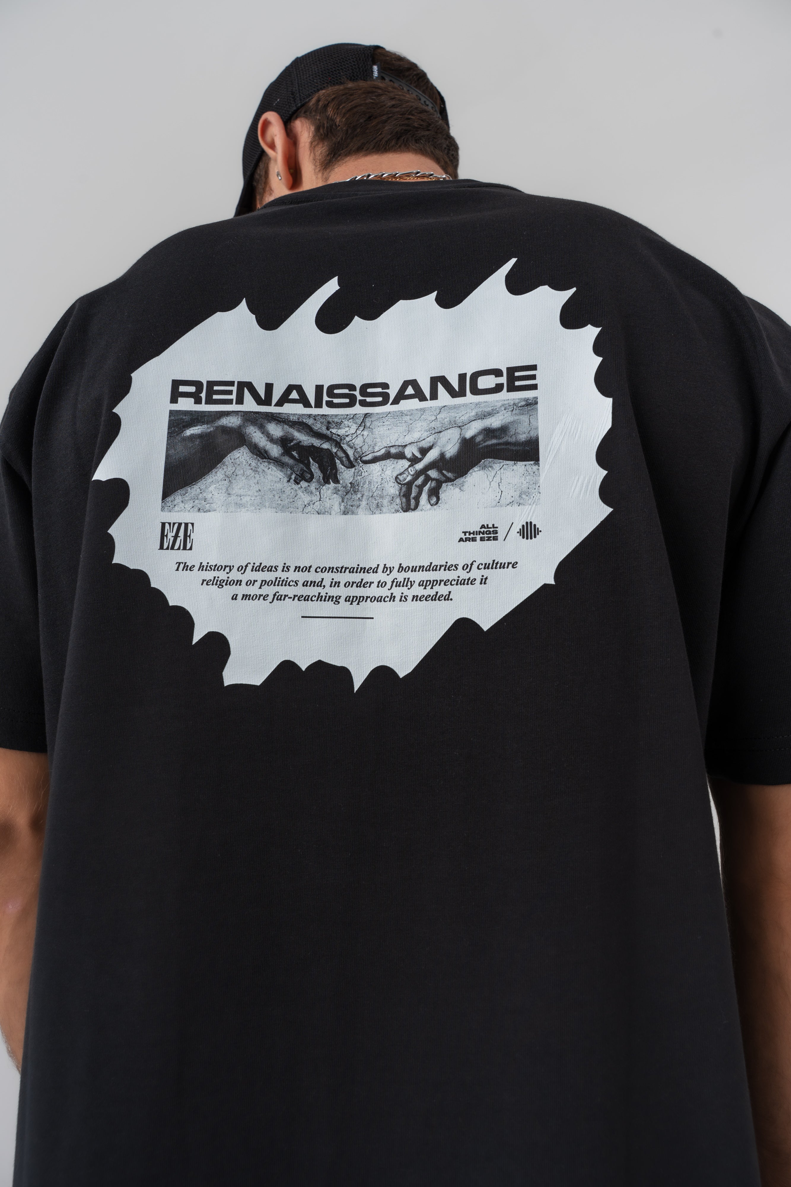BORZ Renaissance Sırt Baskılı Oversize Kalıp T-shirt - Siyah-4